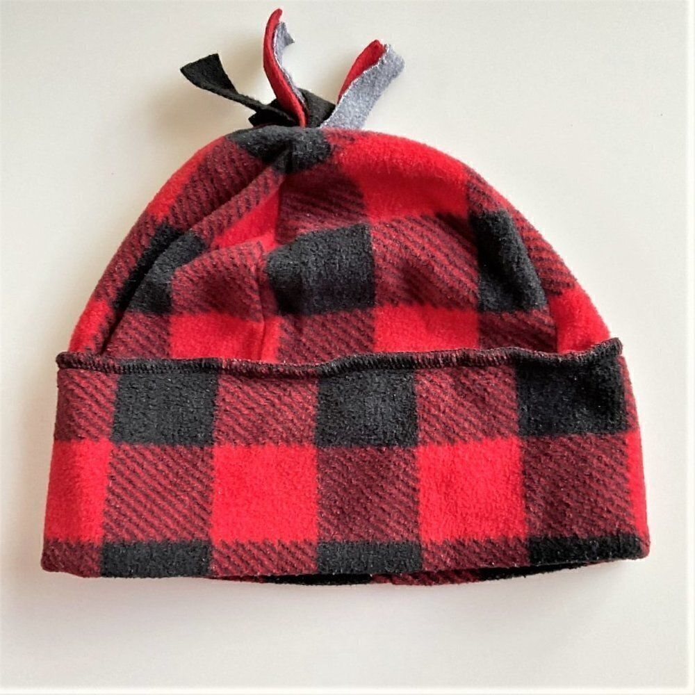 Bass Pro Red Buffalo Plaid Hat Winter Holiday